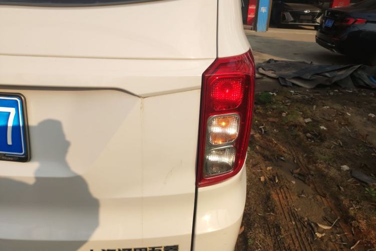 Used Wuling Hongguang 2019 1.5L S Comfort Edition China VI LAR
