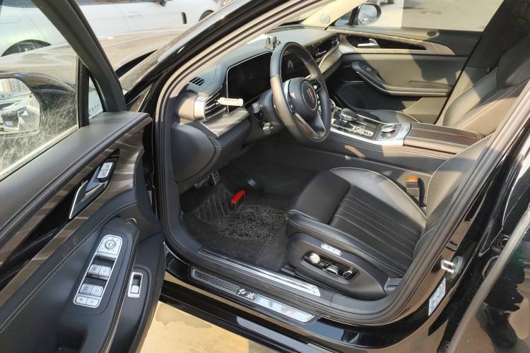 Used Hongqi H9 2023 2.0T Smart Connect Flagship Edition
