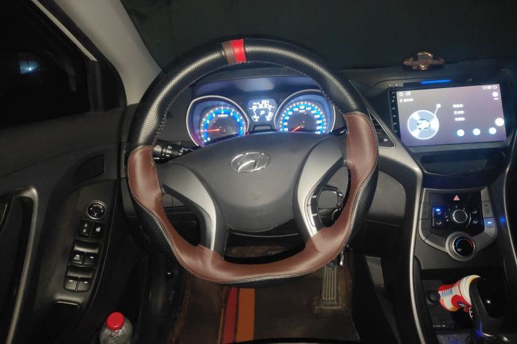 Used Hyundai Elantra 2015 1.6L Automatic Fashion Model