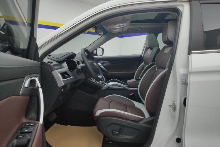 Used Geely Auto Emgrand X7 Sport 2022 1.8TD DCT Zhiya Trim
