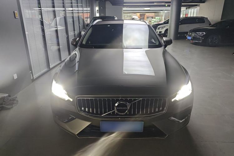 Used Volvo V60 2020 T5 Zhiyuan Luxury Edition
