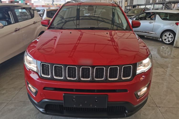 Used  Compass 2017 200T Automatic Family Edition
