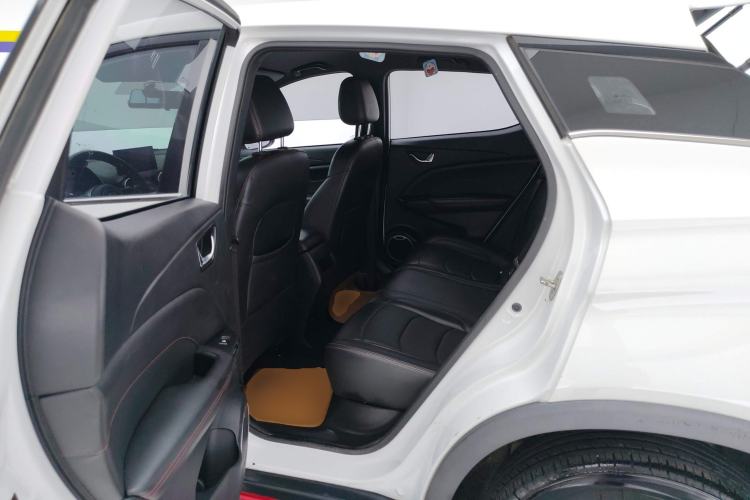 Used Dongfeng Fengon 500 2021 1.5L Manual Enjoyment Model
