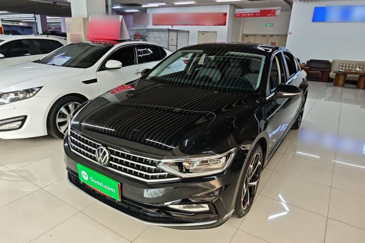 Used Volkswagen Magotan 2023 2 Million Units Limited Edition 330TSI DSG Leading Version