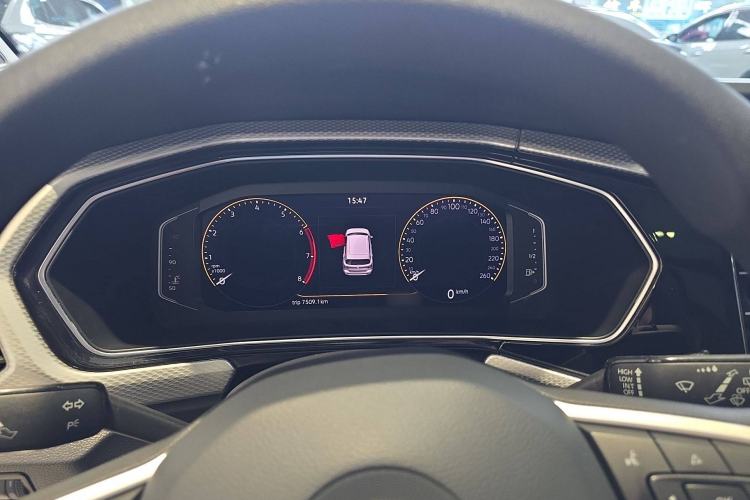 Used Volkswagen Tacqua 2021 200TSI DSG JoyConnect Edition
