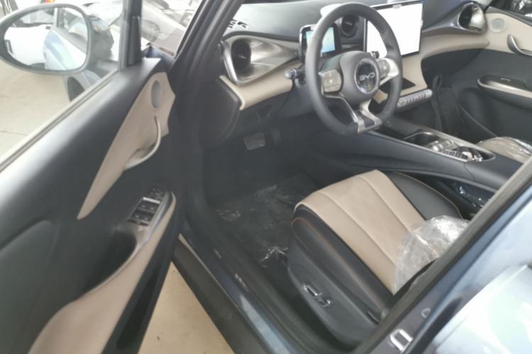 Used BYD Dolphin 2025 420km Free Edition
