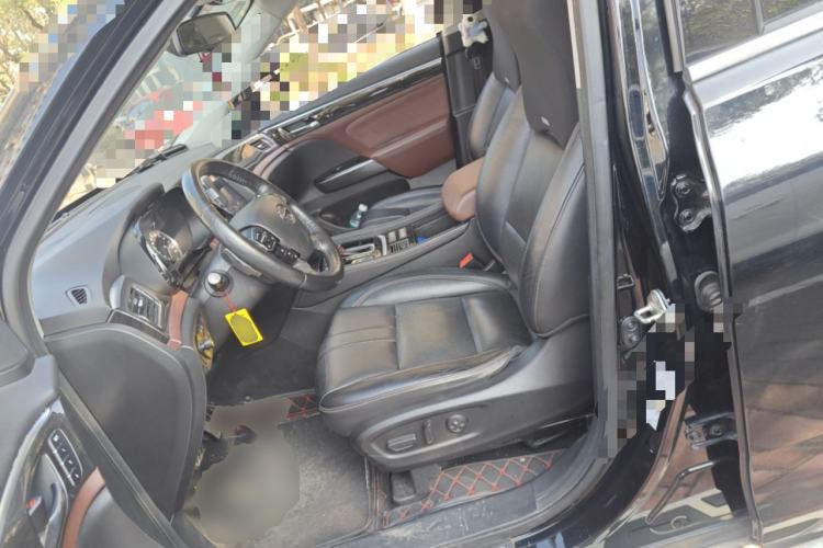 Used GAC Trumpchi GS8 2017 320T Two-Wheel Drive Luxury Smart Connectivity Version (7 Seats)