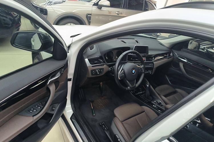 Used BMW X1 2018 sDrive18Li Luxury Model