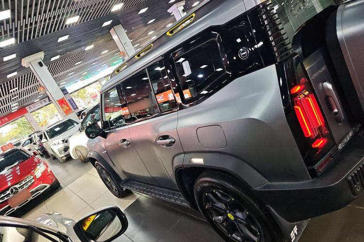 Used Jetour Traveler 2023 2.0T All-Wheel-Drive CrossPRO
