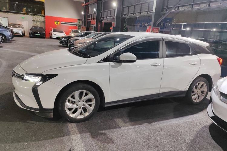 Used Buick Velite 6 2023 430km Range Commuter Version
