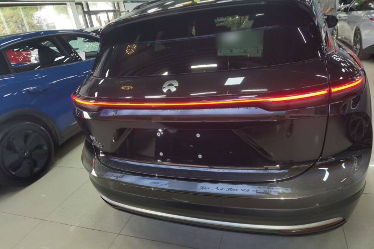 Used Nio ES6 2023 75 kWh
