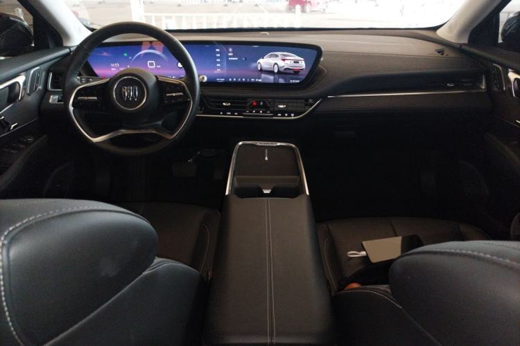 Used Buick LaCrosse 2023 28T Prestige Edition
