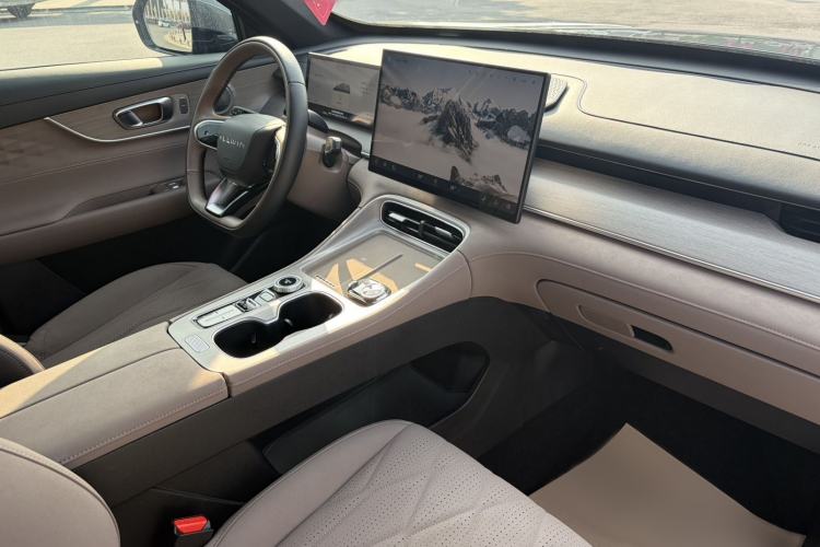 Used Chery Fengyun T8 2025 1.5T 130km Deluxe Version 5 Seats