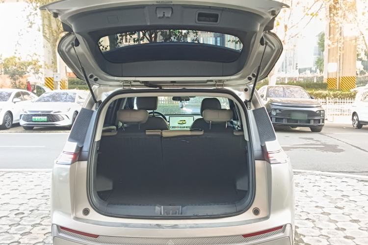 Used AION Y 2023 Younger
