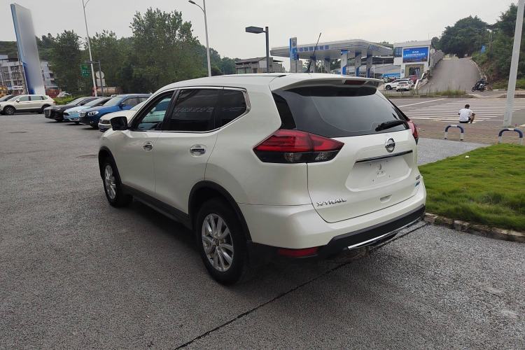 Used Nissan X-Trail 2017 2.0L CVT 7-Seater Comfort Edition 2WD
