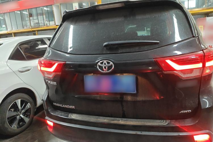 Used Toyota Highlander 2018 2.0T Four-Wheel Drive Elite Edition 7 Seats China VI Standard
