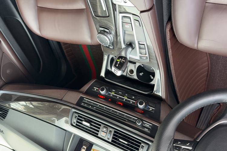 Used BMW 5 Series 2014 525Li Luxury Design Package
