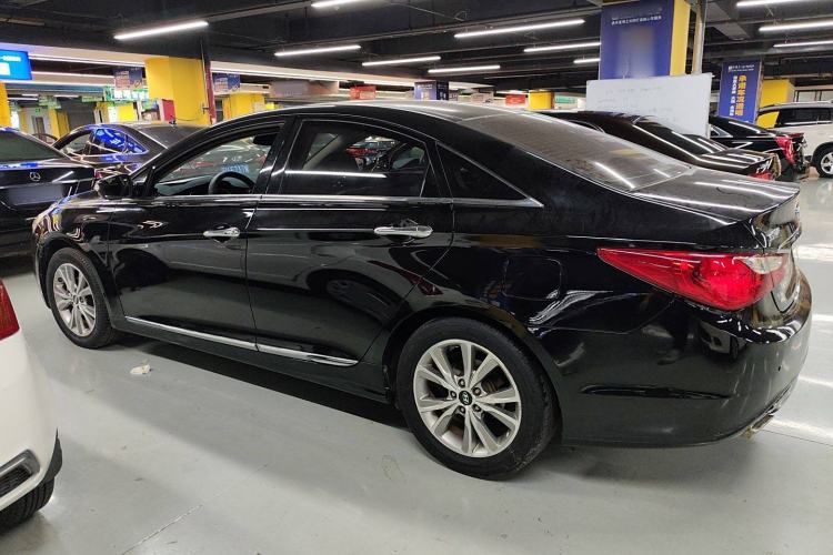 Used Hyundai Sonata 2013 2.0L Automatic Luxury Edition
