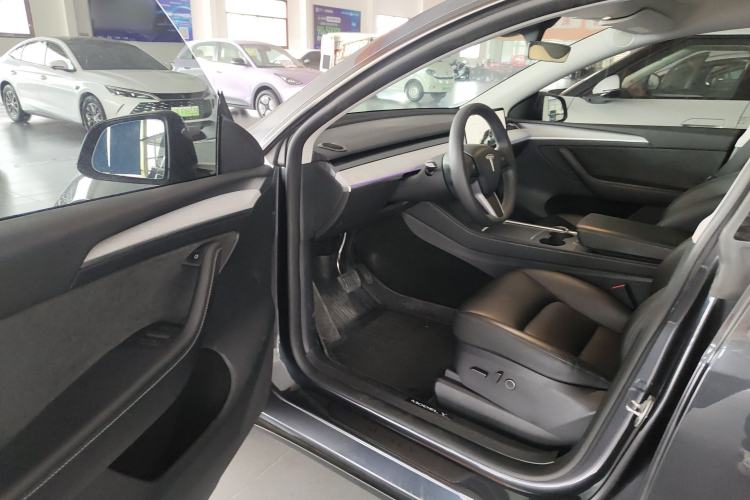 Used Tesla Model Y 2024 Rear-Wheel-Drive Version