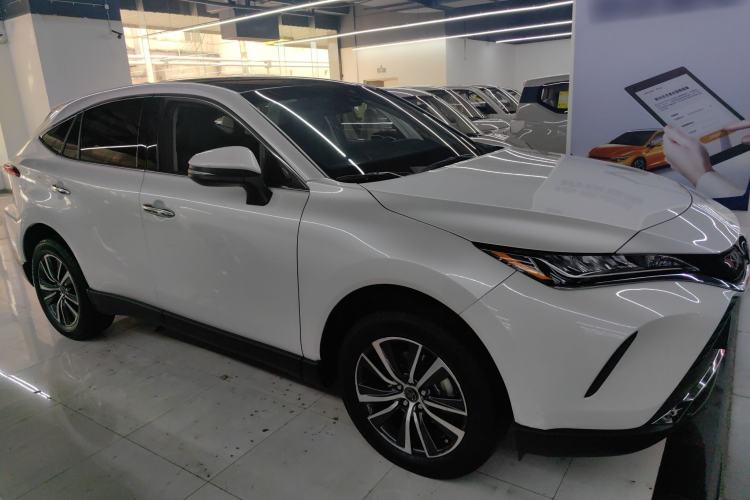 Used Toyota Harrier 2022 2.0L CVT Two-Wheel Drive Luxury Edition