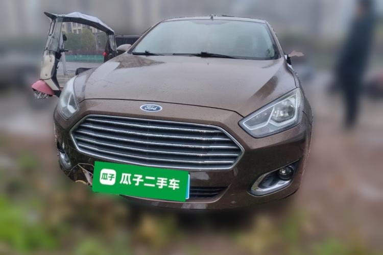 Used Ford Escort 2015 1.5L Manual Fashion Edition