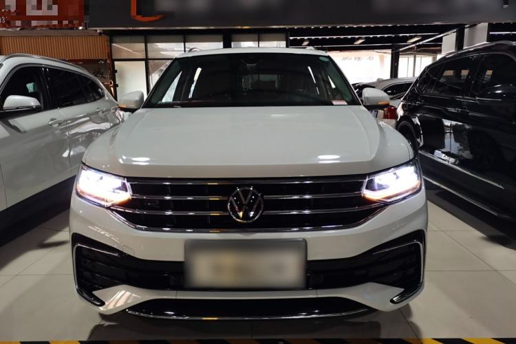 Used Volkswagen Tiguan L 2023 330TSI Automatic Two-Wheel Drive R-Line Enjoyment Edition
