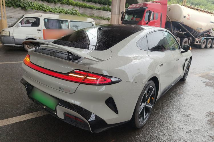 Used  SU7 2024 Four-Wheel Drive Ultra-Long Range Advanced Intelligent Driving Max Edition
