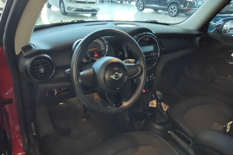 Used  MINI 2014 1.2T ONE
