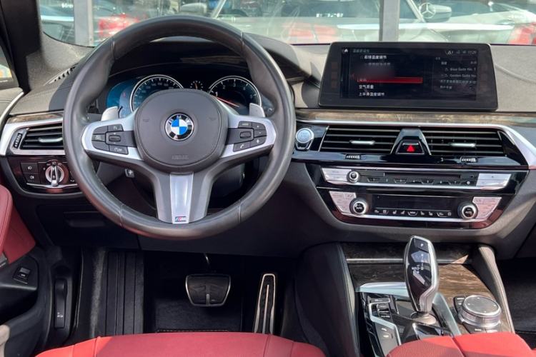 Used BMW 5 Series 2018 Restyled 530Li Luxury Edition M Sport Package
