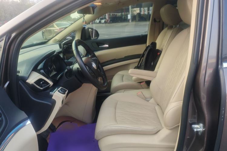 Used Buick GL8 2023 Land Business Class Smart Deluxe Model
