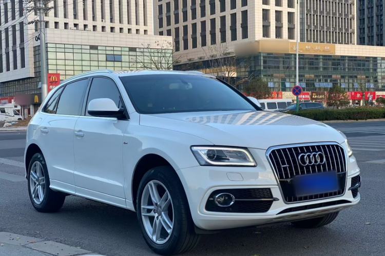 Used Audi Q5 2017 Plus 40 TFSI Ambition Model
