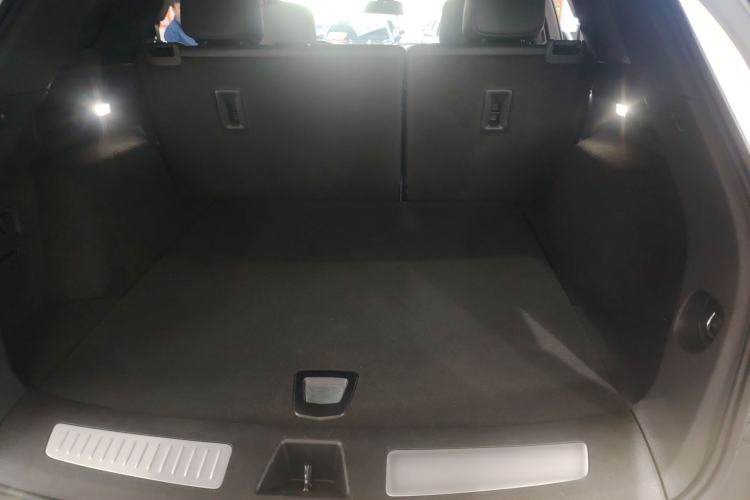 Used Cadillac XT5 2022 2.0T Two-Wheel Drive Luxury Version
