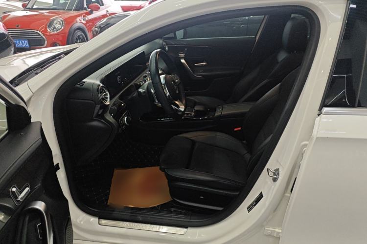 Used Mercedes-Benz A-Class 2021 A 200 L Sport Sedan Fashion Model
