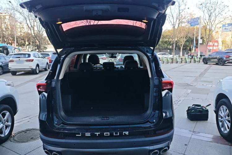 Used JETOUR X70 PLUS 2021 1.5T DCT Mountain 5-Seater
