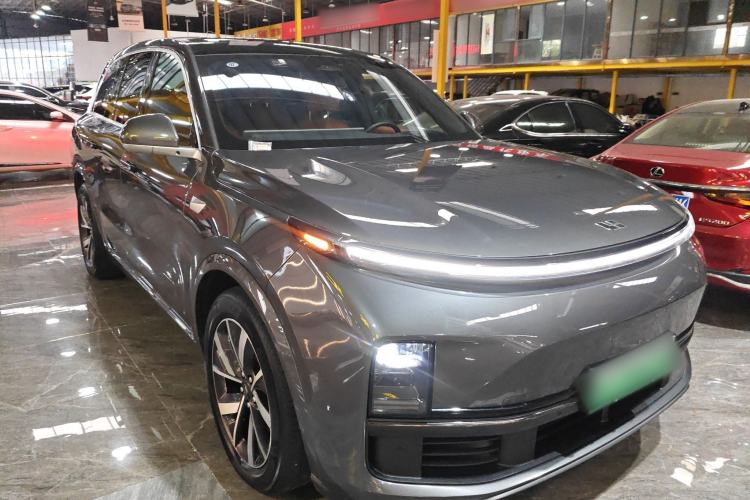 Used Li Auto L8 2023 Pro Model
