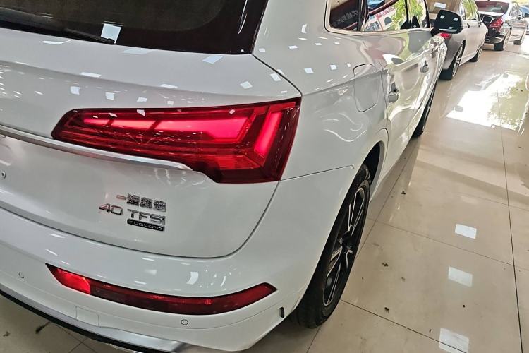 Used Audi Q5L 2022 40T Fashionable and Dynamic Model
