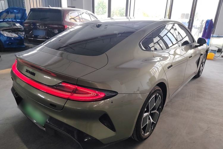 Used  SU7 2024 Rear-Drive Ultra-Long Range Advanced Pro-Level Intelligent Driving Version
