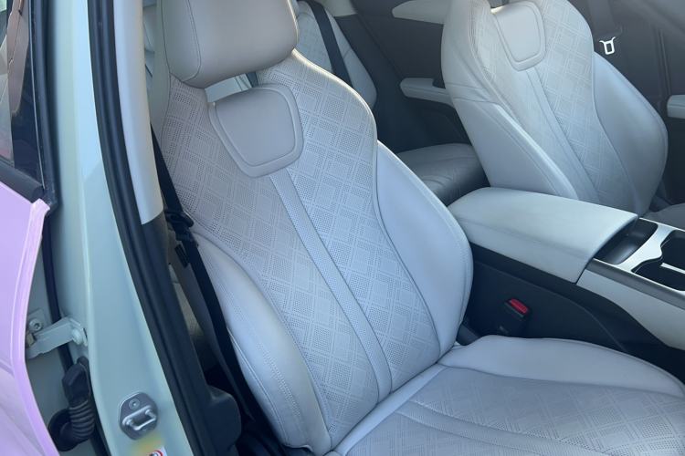 Used BYD Yuan UP 2025 Intelligent Driving Version 401 km Leading Edition