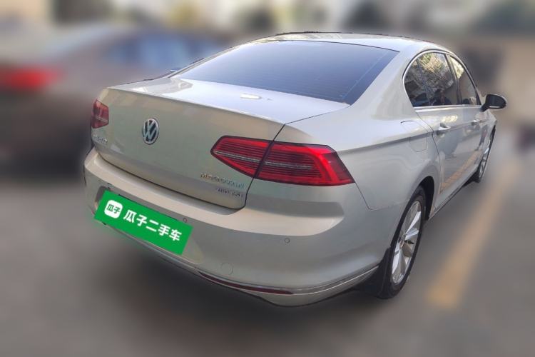 Used Volkswagen Magotan 2017 280TSI DSG Leading Edition
