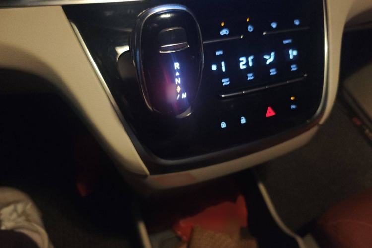 Used Buick GL8 2021 Land Cruiser Executive Class 652T Comfort Model
