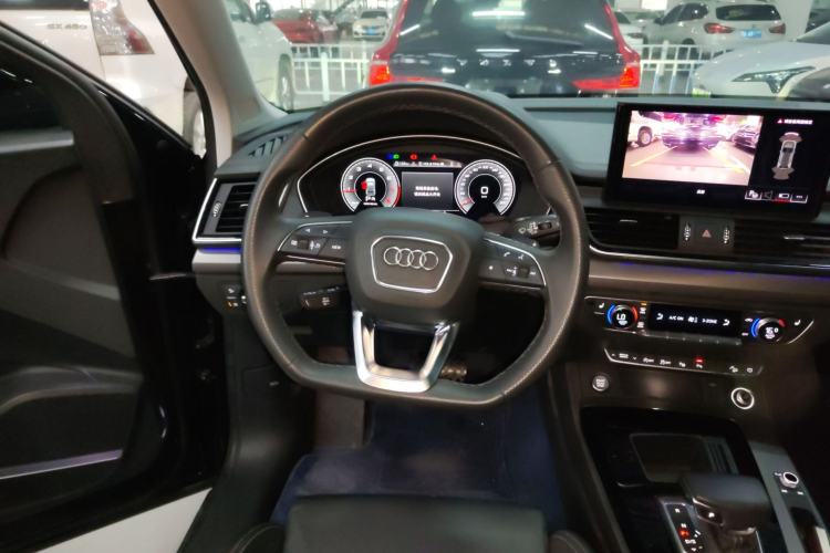 Used Audi Q5L 2022 Updated 45T Luxury Dynamic Version
