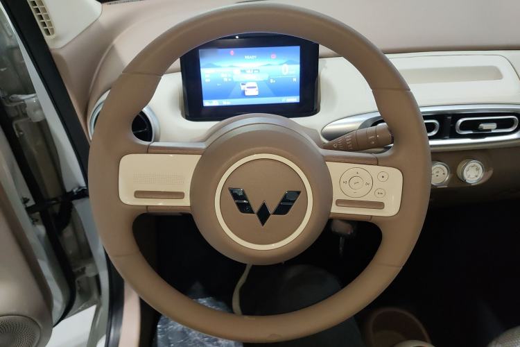 Used Wuling Hongguang MINIEV 2025 Four-Door Version Advanced Edition
