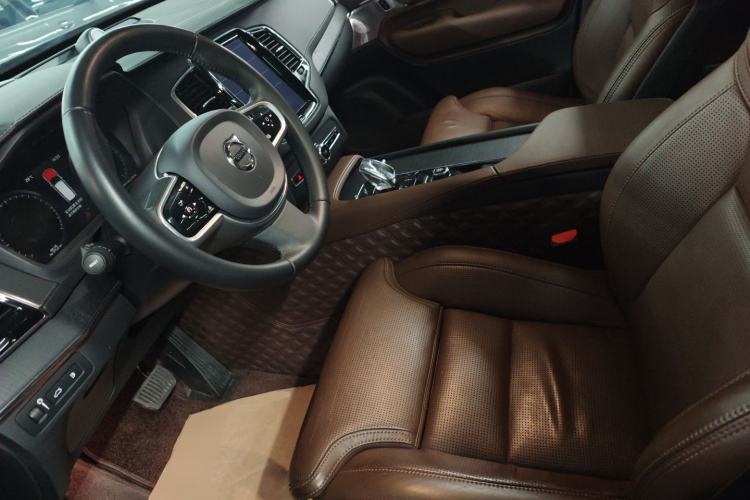 Used Volvo XC90 New Energy 2022 E-Drive Hybrid T8 Luxury Flagship 7-Seater
