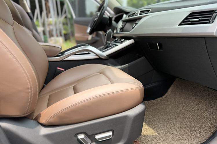 Used Geely Auto Emgrand X7 Sport 2016 1.8TD Automatic ZhiZun Version