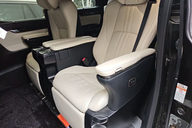 Used Toyota Alphard 2018 Revised Version 3.5L Luxury Edition