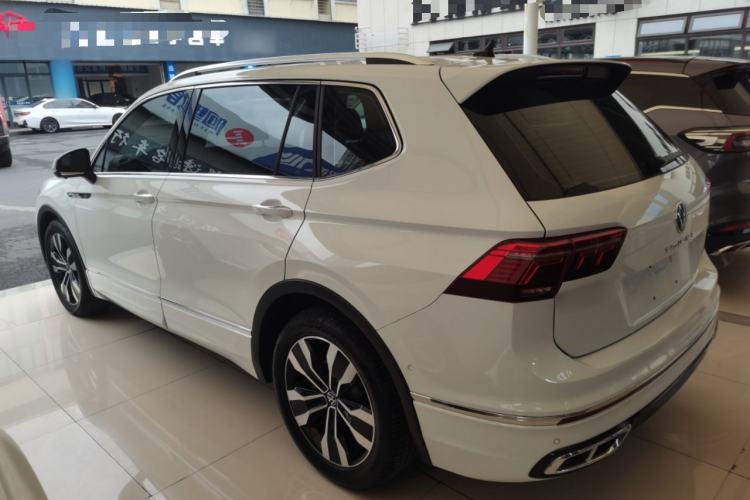 Used Volkswagen Tiguan L 2024 330TSI Automatic Two-Wheel Drive R-Line Enhanced Edition
