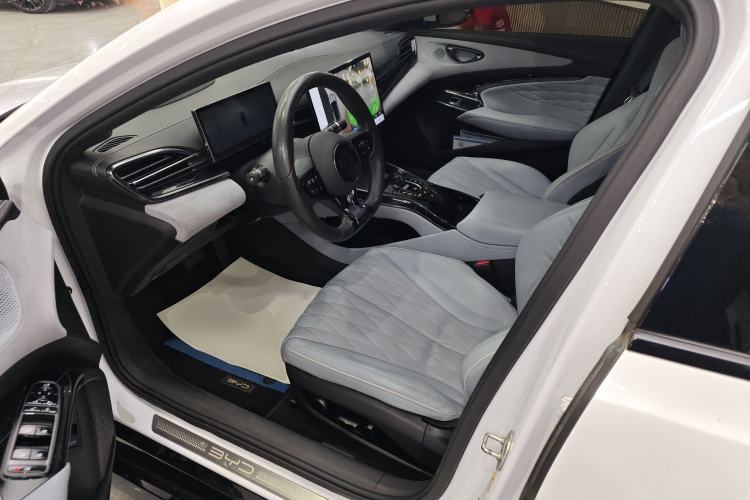 Used BYD Seal 2022 700 km Long-Range Rear-Wheel-Drive Version
