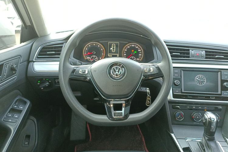 Used Volkswagen Lamando 2019 230TSI DSG Fashion Edition China V Standard