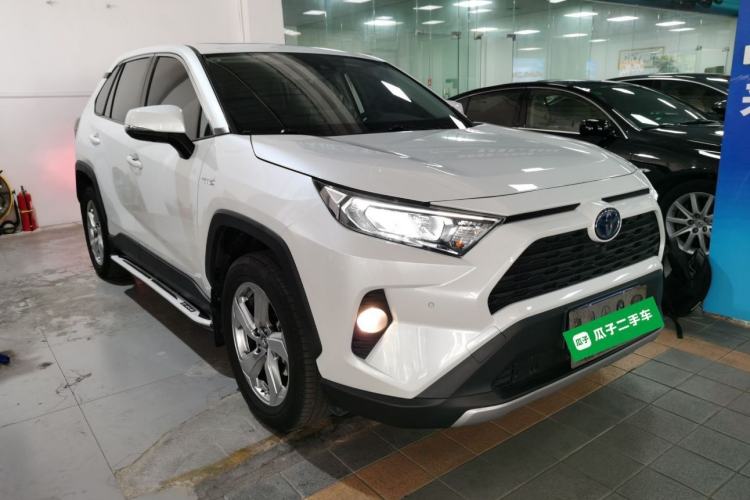 Used Toyota RAV4 2022 Dual-Engine 2.5L E-CVT Two-Wheel Drive Elite Edition