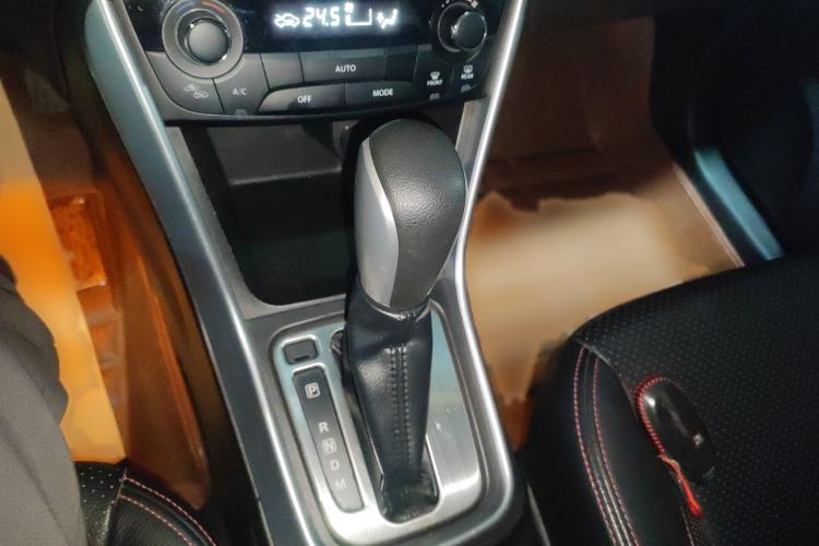 Used Suzuki S-Cross 2014 1.6L CVT Two-Wheel Drive Elite Version
